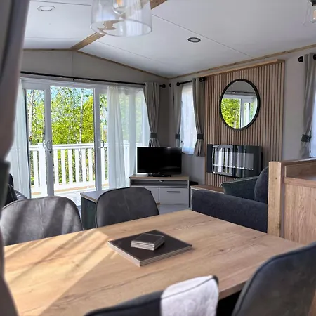 Linwater Caravan Park - Luxury Lodges And Static Caravans Near Edinburgh Newbridge  Exterior photo