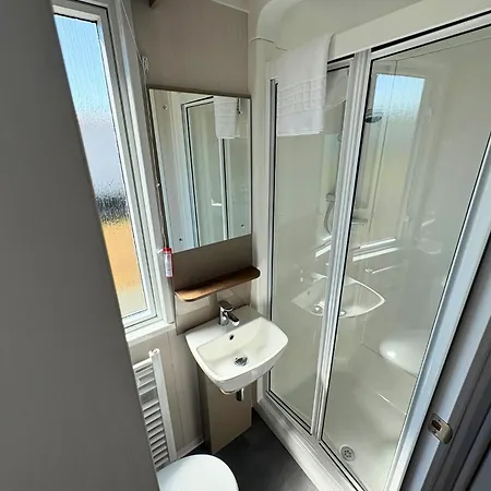 Linwater Caravan Park - Luxury Lodges And Static Caravans Near Edinburgh Newbridge  Exterior photo