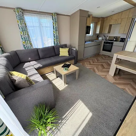 Linwater Caravan Park - Luxury Lodges And Static Caravans Near Edinburgh Newbridge  Exterior photo