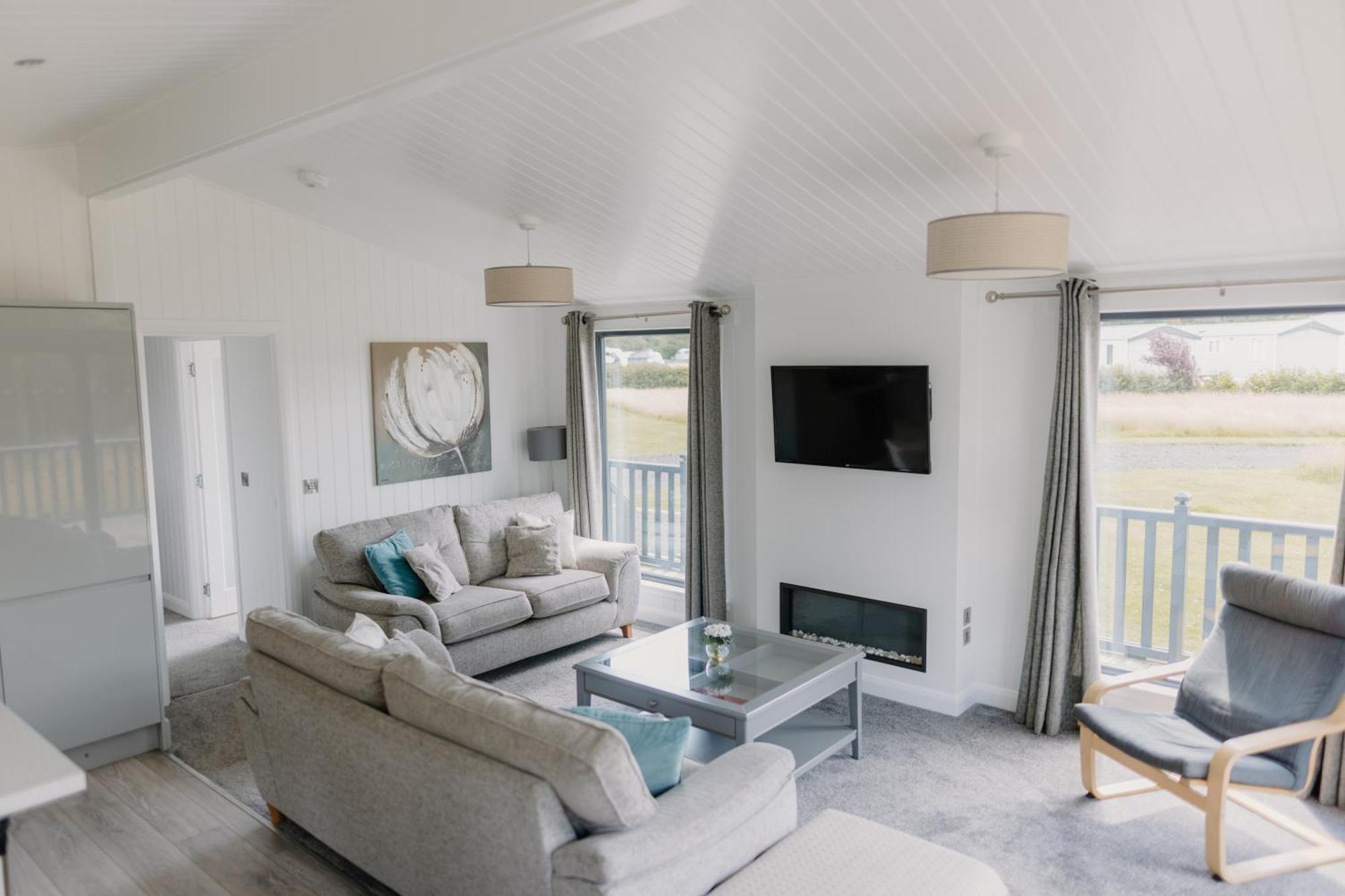Lodge Linwater - Luxury And Static Caravans Near Edinburgh *