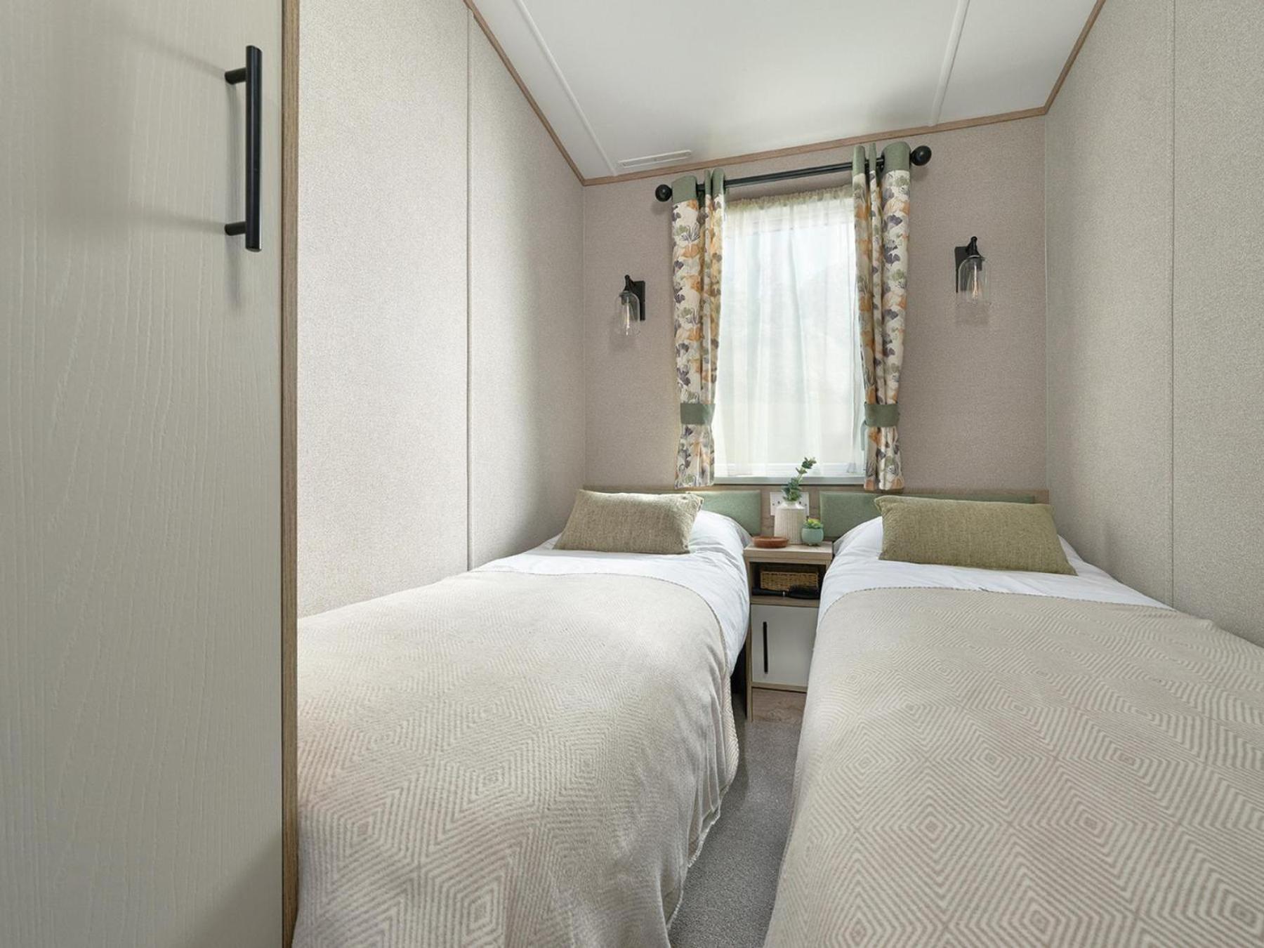 Lodge Linwater - Luxury And Static Caravans Near Edinburgh *