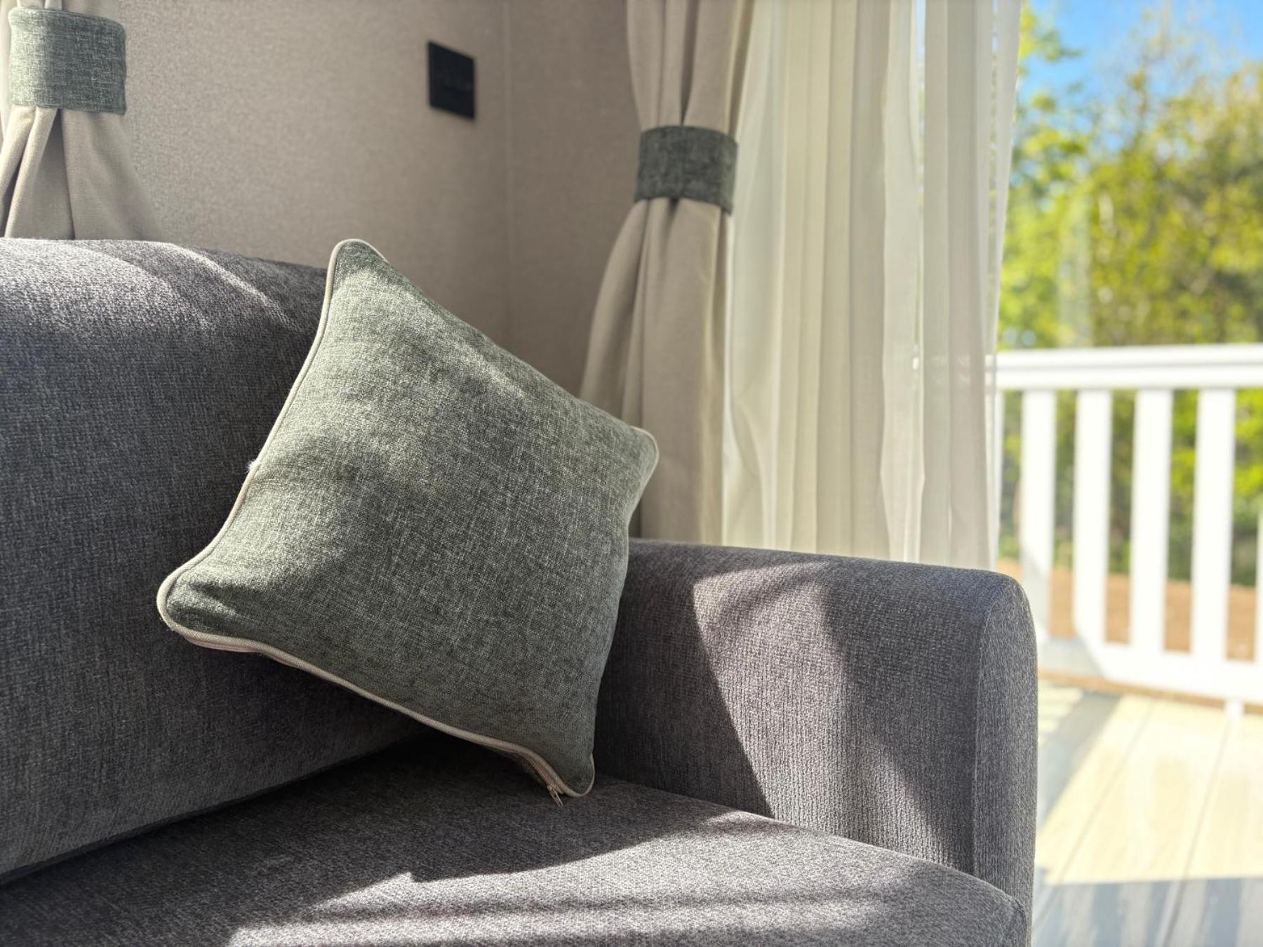 Lodge Linwater - Luxury And Static Caravans Near Edinburgh