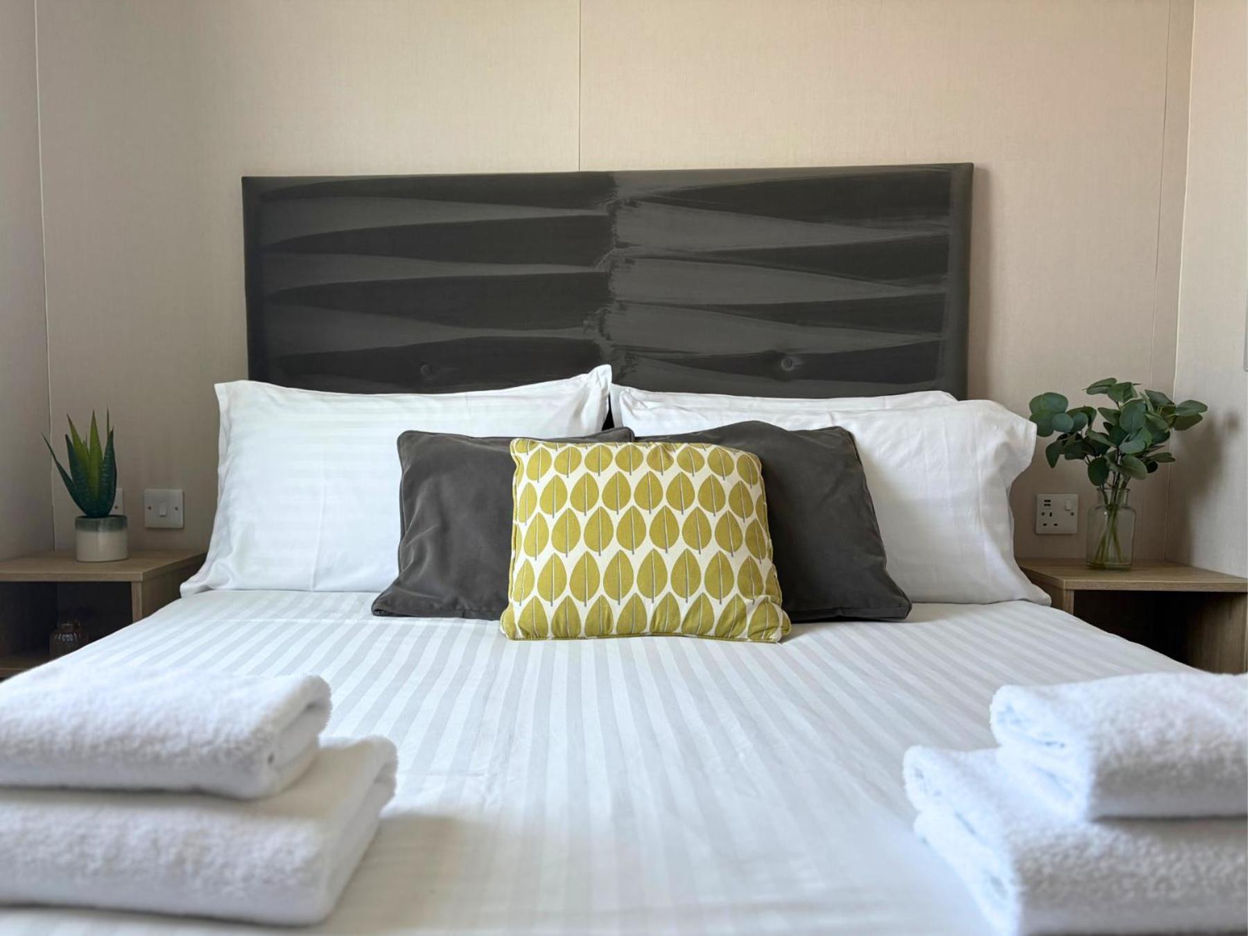 Linwater - Luxury And Static Caravans Near Edinburgh Lodge Newbridge (Lothian)